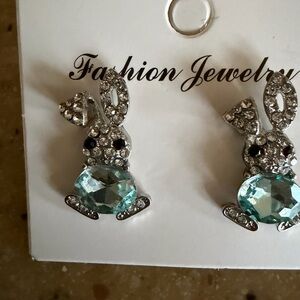 Fashion Jewelry Silver Bunny Stud Earrings with Aqua Gem